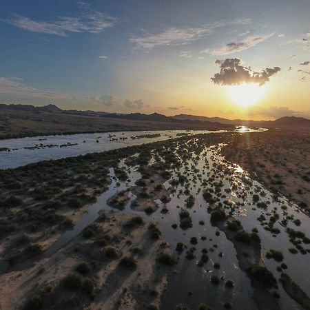 Sandfontein Lodge & Nature Reserve 외부 사진